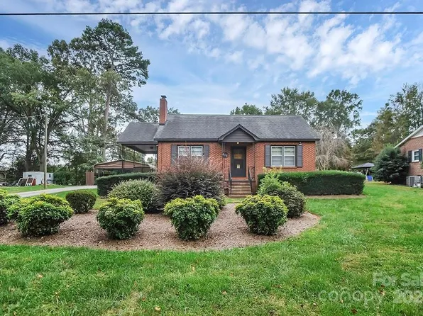 612 Lowell Ave, Lowell, NC 28098