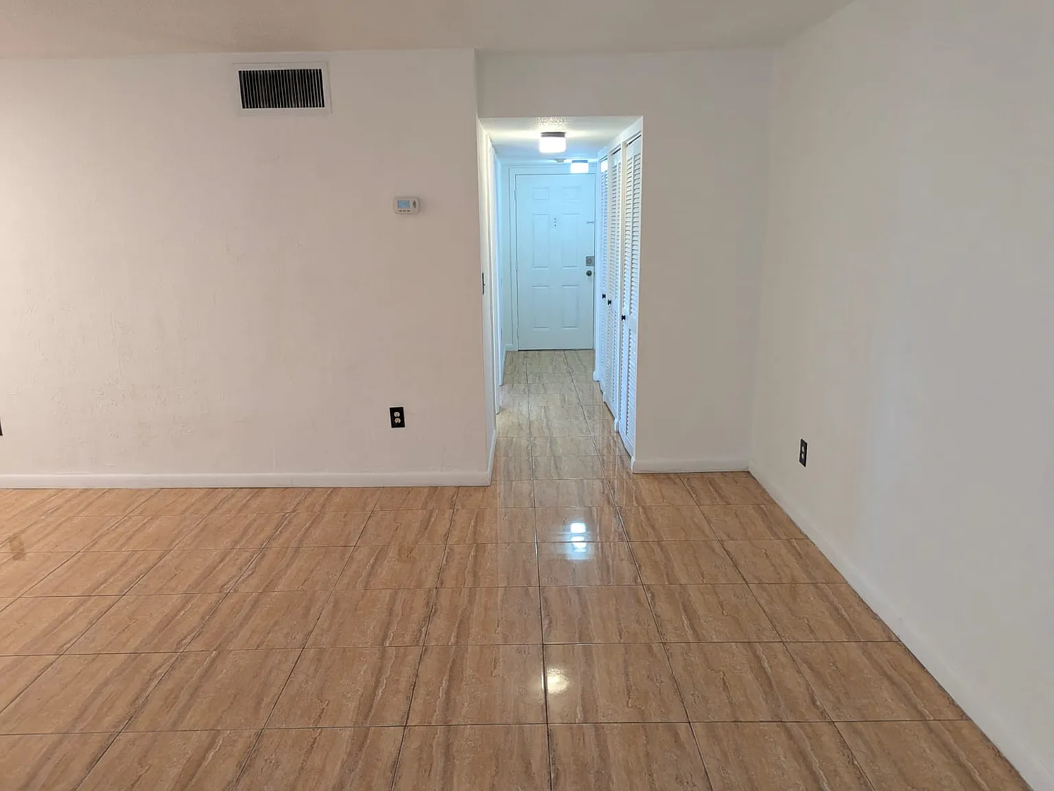 1 bed, 800 sqft, $1,700 — Photo 4