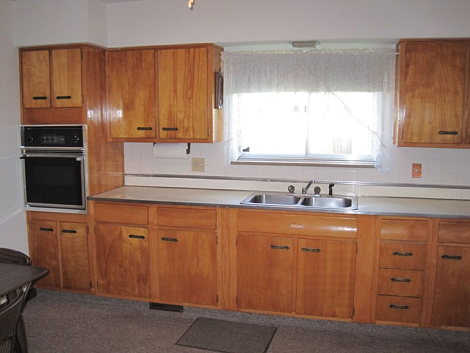 1st image of 1310 Evaline Dr