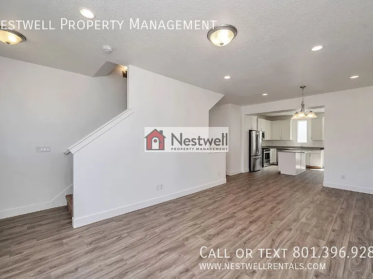 7952 S 5440 W — Photo 10