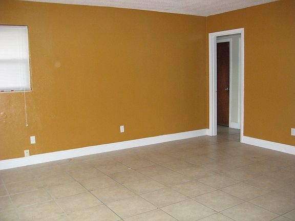3rd image of 4401 Guerlain Way