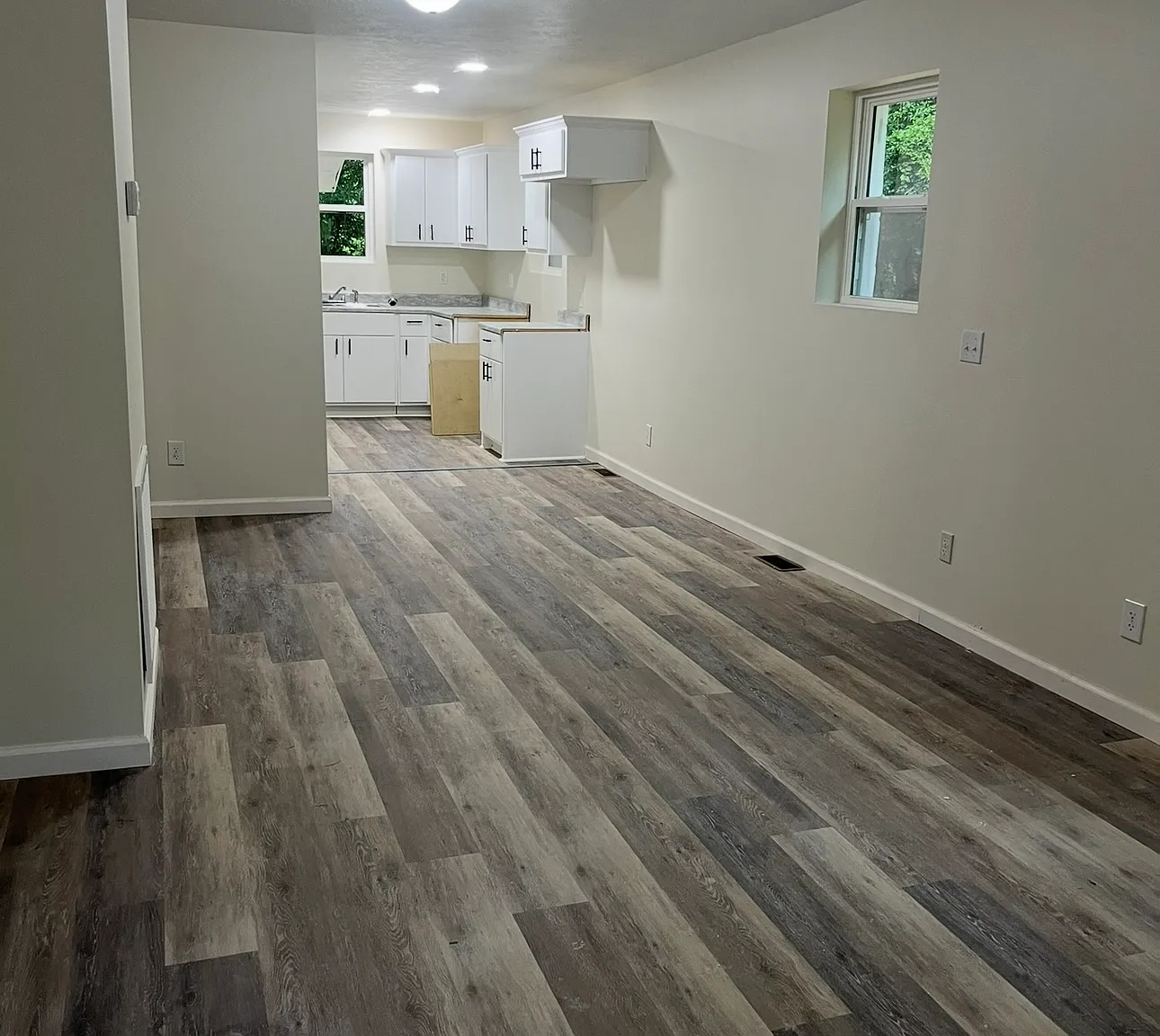 3 bed, 1.5 bath, 960 sqft, $1,450 — Photo 2