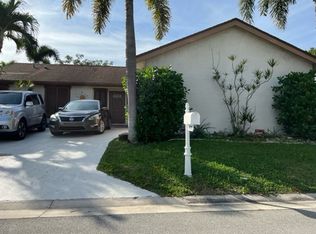 9572 Everglades Park Ln, Boca Raton, FL 33428