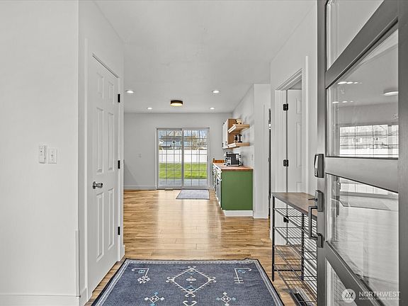 5th image of 1355 McHugh Avenue