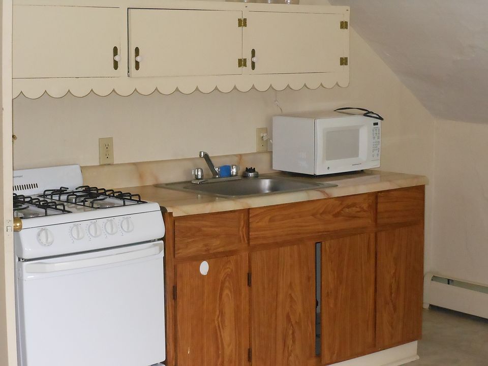 2nd image of 17 Province St APT C