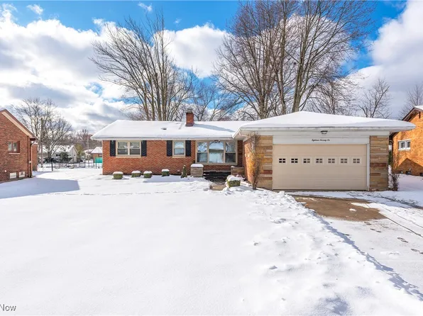 1876 Dunellon Dr, Lyndhurst, OH 44124