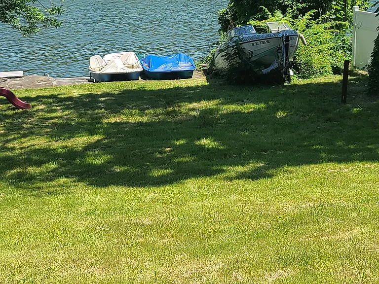 61 Lakeside Rd — Photo 18