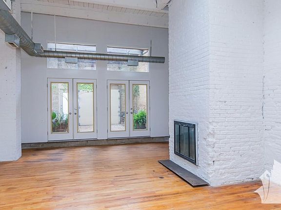 2nd image of 3314 N Ravenswood Ave #3-3312