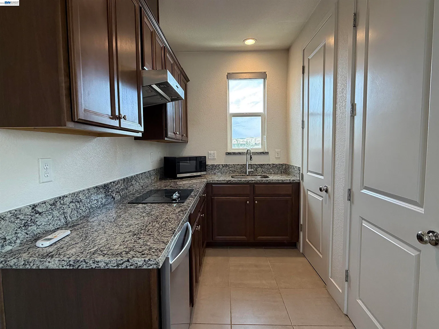 1 bed, 550 sqft, $1,895 — Photo 3
