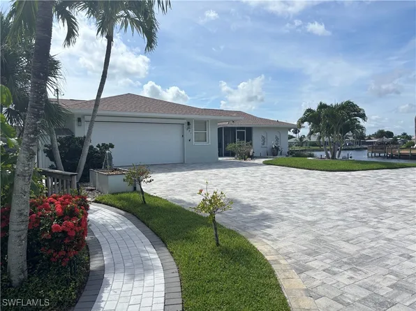 1951 SE 32nd St, Cape Coral, FL 33904