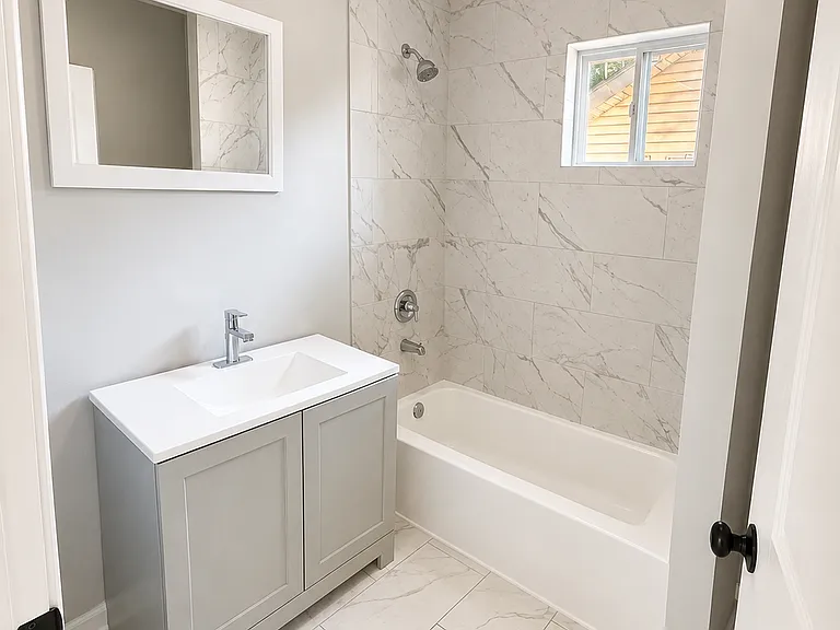 1619 Barber St — Photo 5
