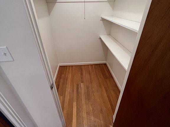 2nd image of 1044 Walnut St APT 4
