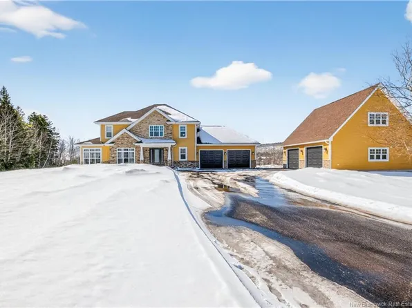 31 Millstone Ct, Moncton, NB E1G 0V4