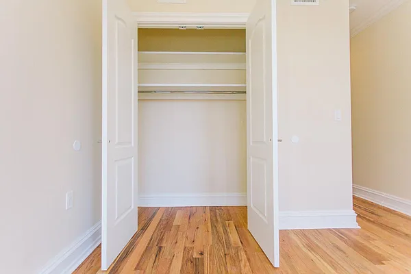 Rented by MySpaceNYC | media 22