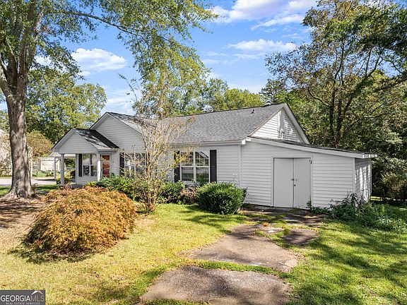 3rd image of 2003 W Currahee St