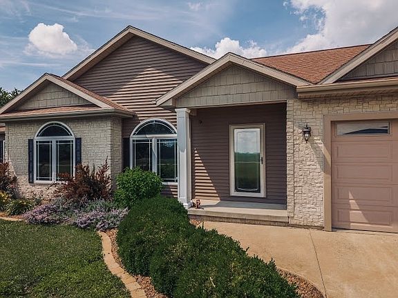 2nd image of 3142 County Road 1600 N