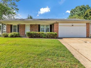 2128 Rountree Dr, Saint Louis, MO 63136