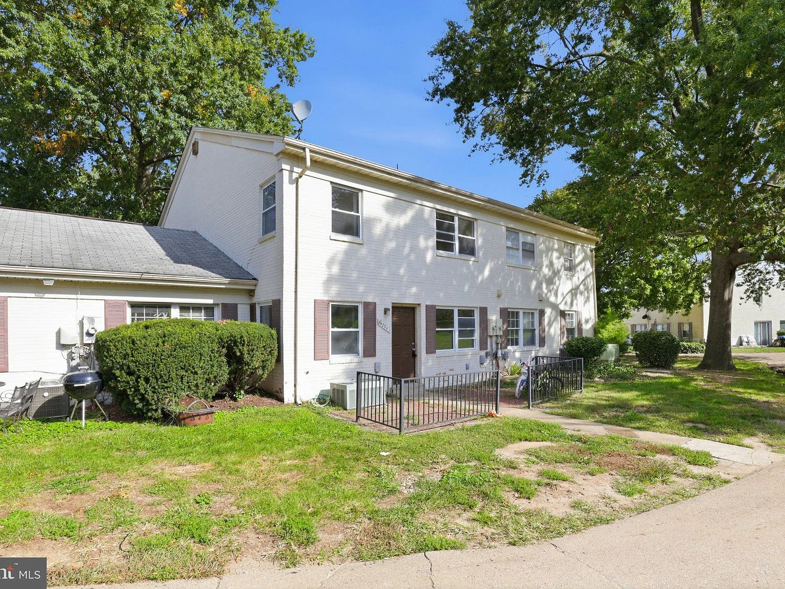 Terrace Towne Homes Of G — Photo 2