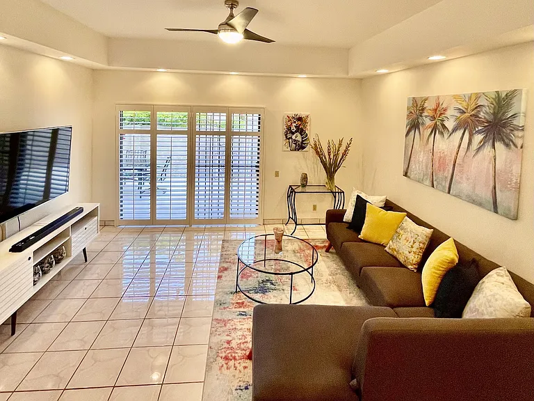 817 E Arenas Rd — Photo 17