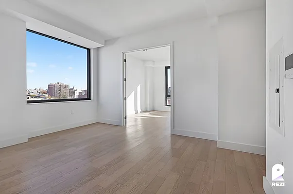 Rented by REZI | media 4