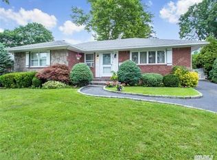 107 Dewey St, Jericho, NY 11753