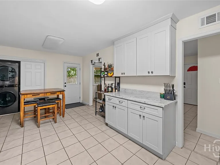 527 Red Oak Dr — Photo 29