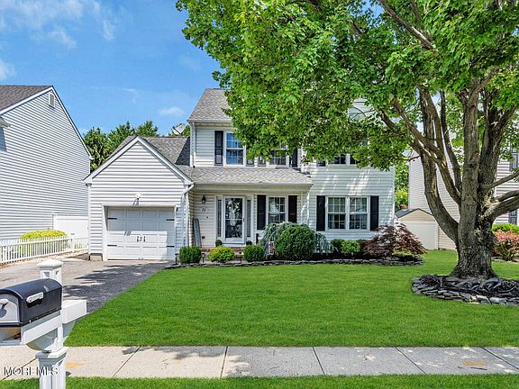 2nd image of 19 Red Maple Drive