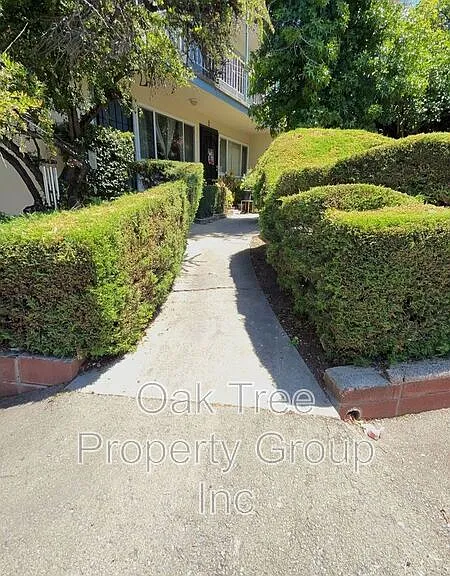 28582860 Brookdale Ave #2860-D — Photo 4