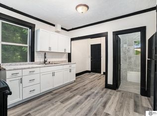 4419 N 39th St, Omaha, NE 68111