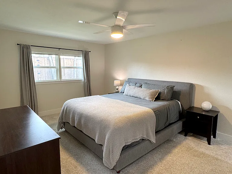 13930 Rolling Hills Ln — Photo 9