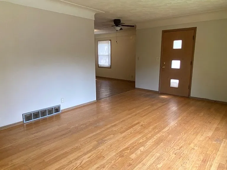 214 Cheryl Dr — Photo 7
