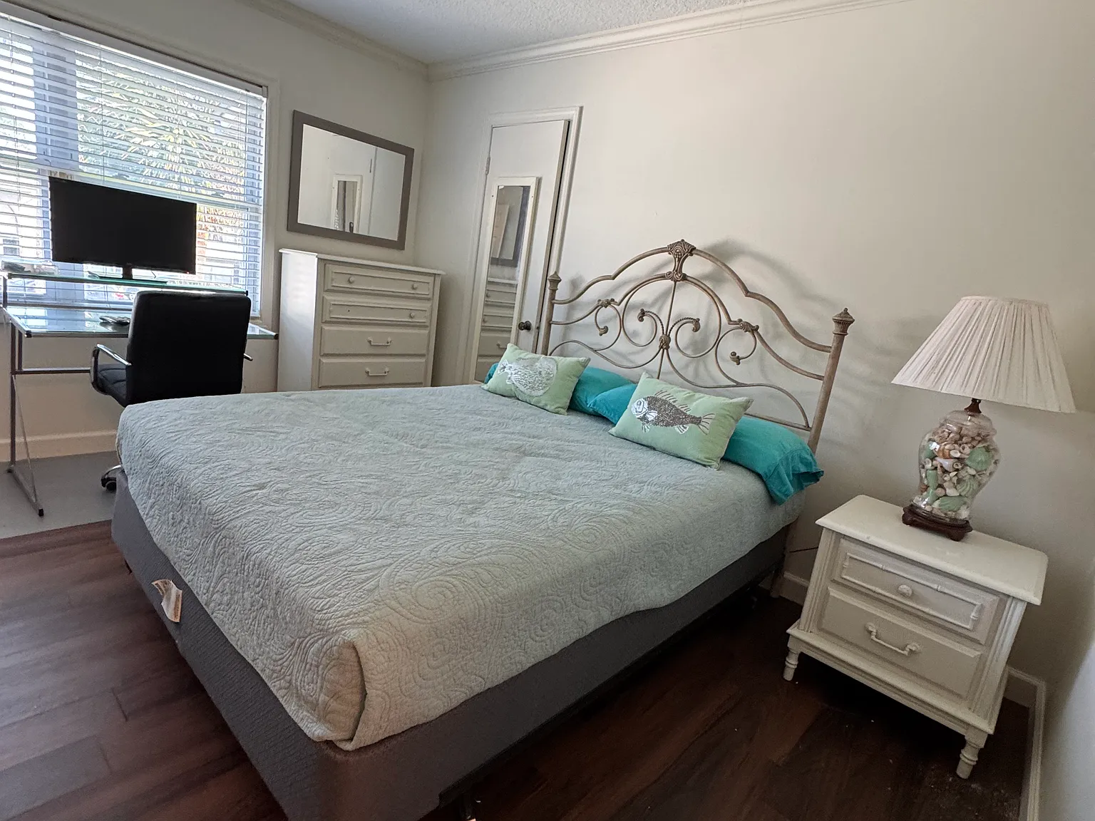 695 A1a N — Photo 1