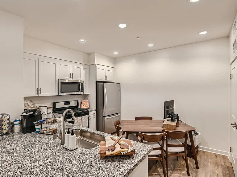 Pinebrook Apartments — Photo 18