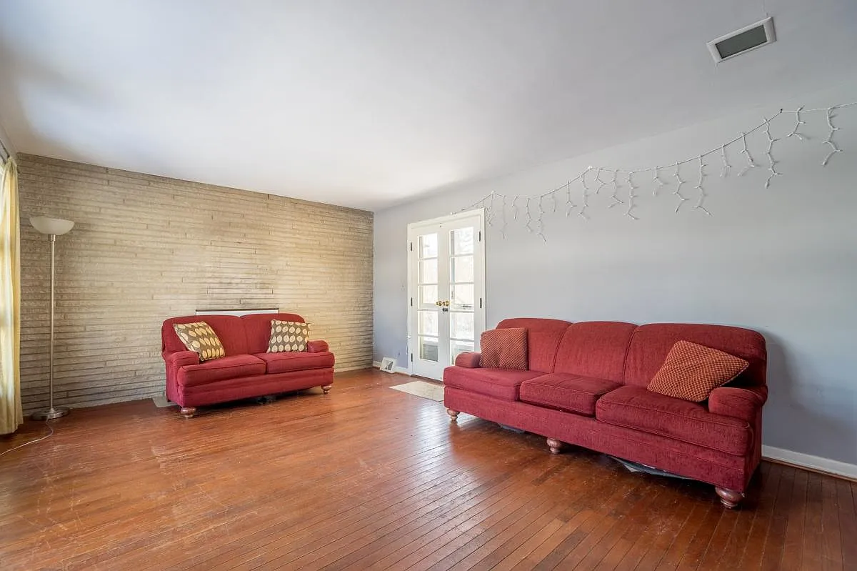 3 bed, 1550 sqft, $2,150 — Photo 1