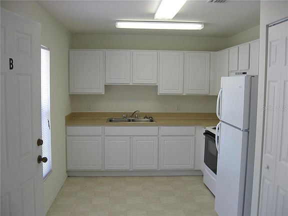 5th image of 3422 N 55th St APT A