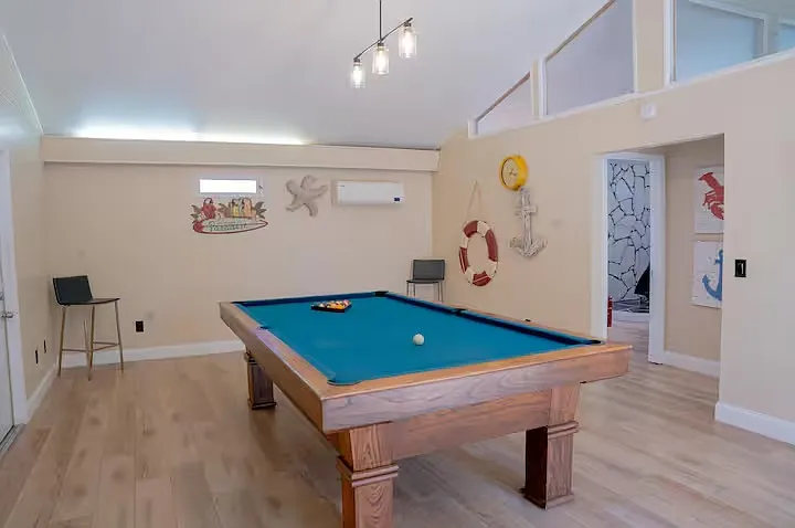 1580 W Chanticleer Rd — Photo 3