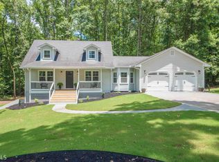 275 Hunters Gln, Fayetteville, GA 30215