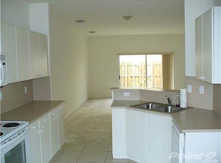 4th image of 8305 NW 108th Ave #518