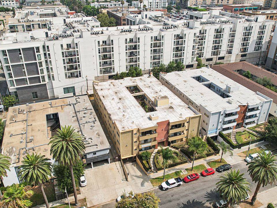 Building Photo 5