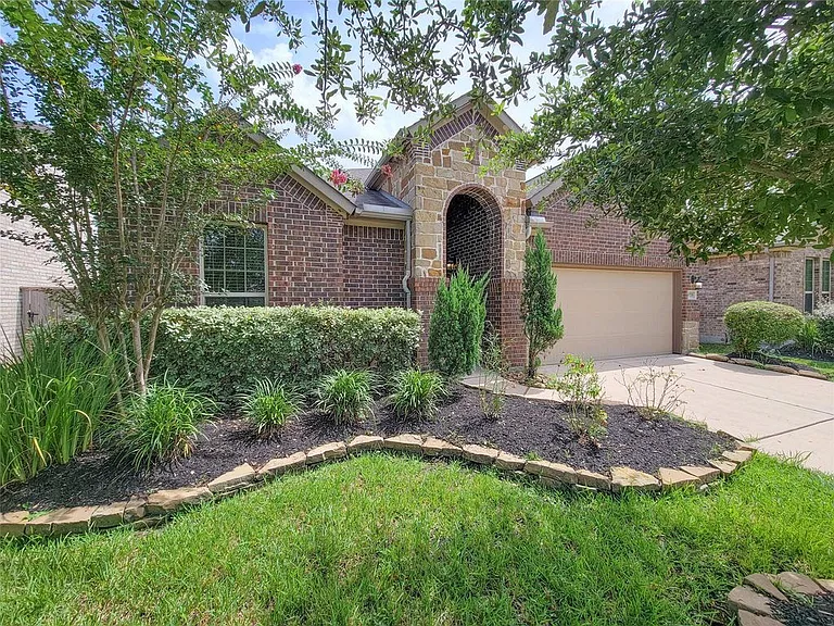 9718 Justin Ridge Ln — Photo 2