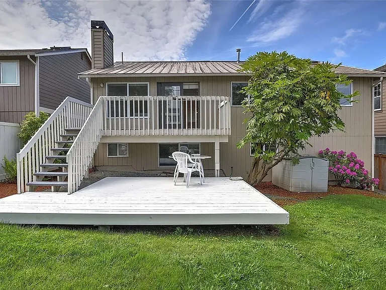 Two level backyard decks