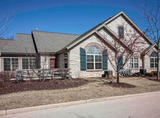 N70W15470 Amberleigh Cir, Menomonee Falls, WI 53051