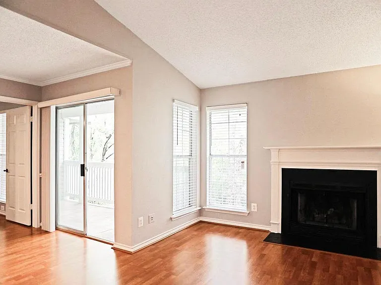 1524 Lincoln Way #429 — Photo 1