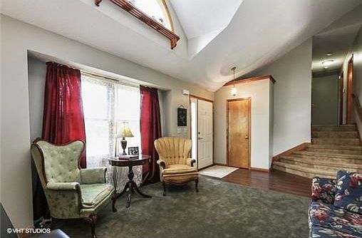 4th image of 922 Clay Meadows Ct