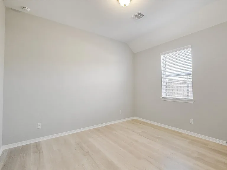 18314 Southwood Creek Dr — Photo 27