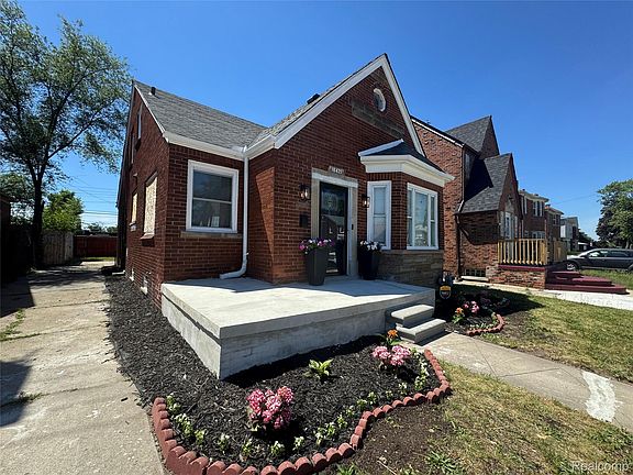 2nd image of 18421 Kentucky St