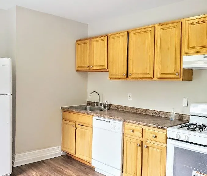 186 Summit Ave #2 — Photo 6