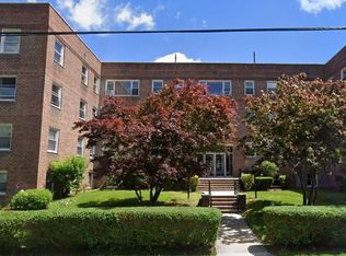 35 Circuit Rd APT 1H, New Rochelle, NY 10805