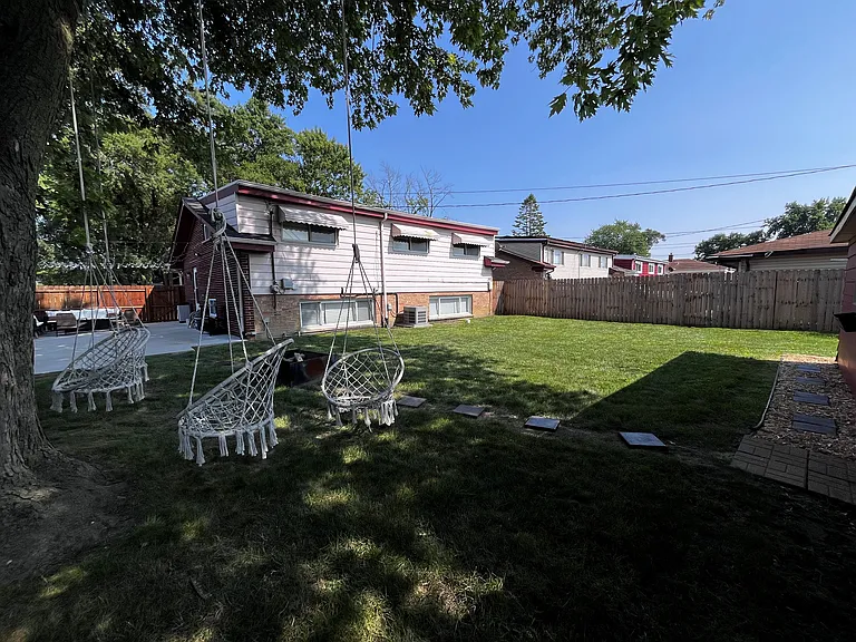 12200 S Harding Ave — Photo 20