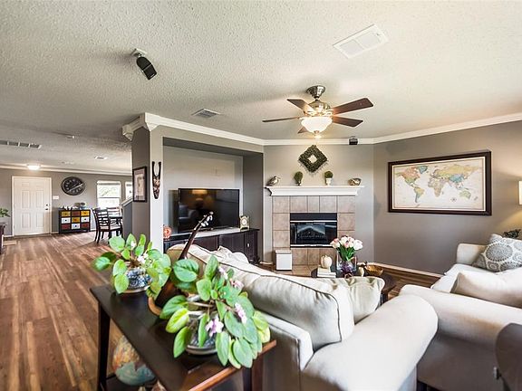 5th image of 2168 Royal Acres Trl